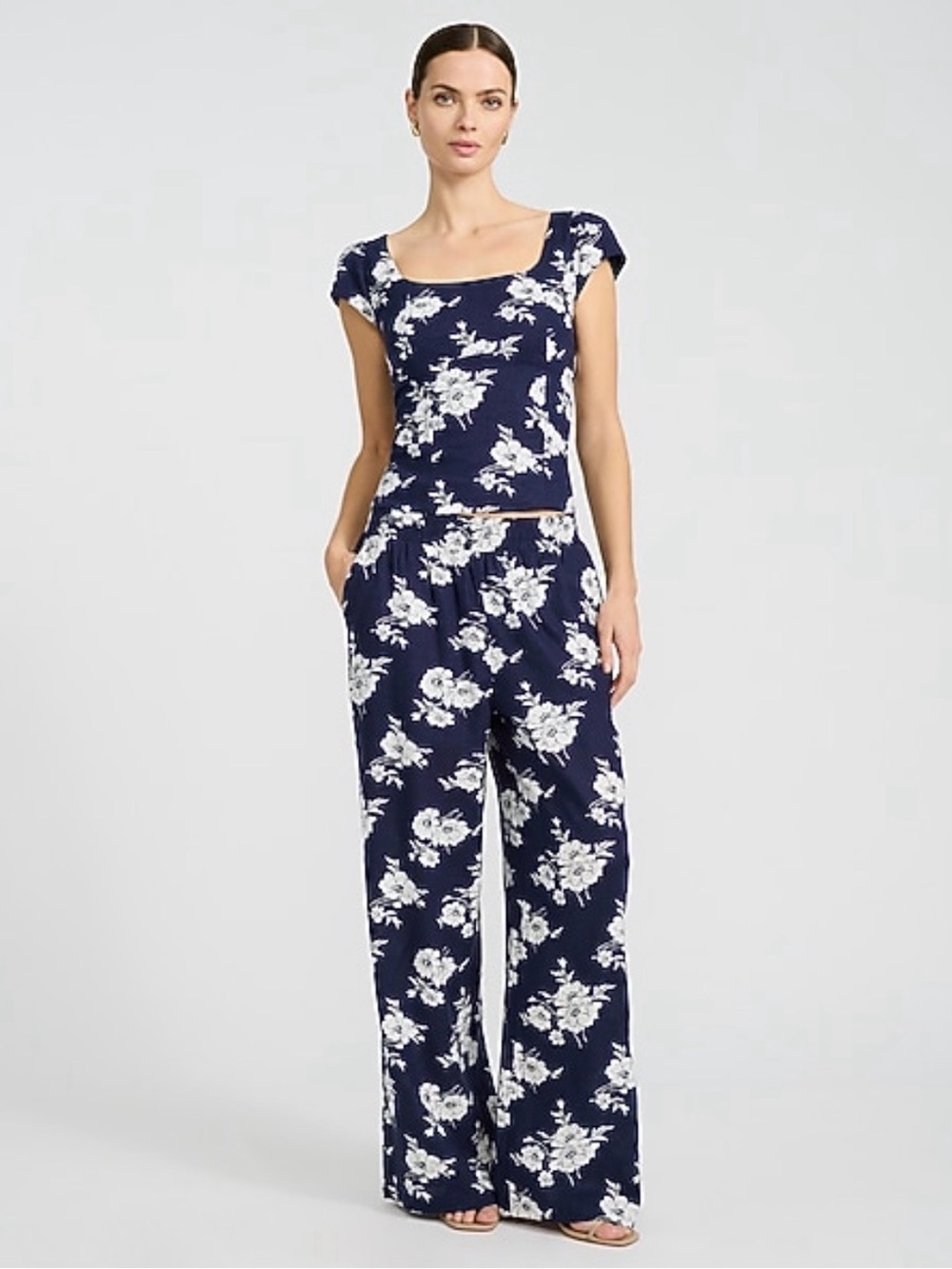 Express Women's Navy Floral Wide-Leg Linen Pant
